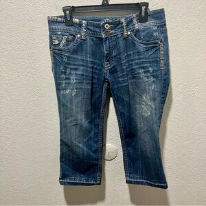 Miss Me Modelo Blue Glendora Wash Raw Hem Distressed Denim Capri Pants